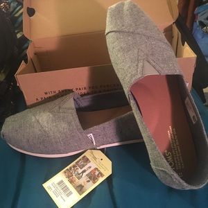 Toms Classics Size 11